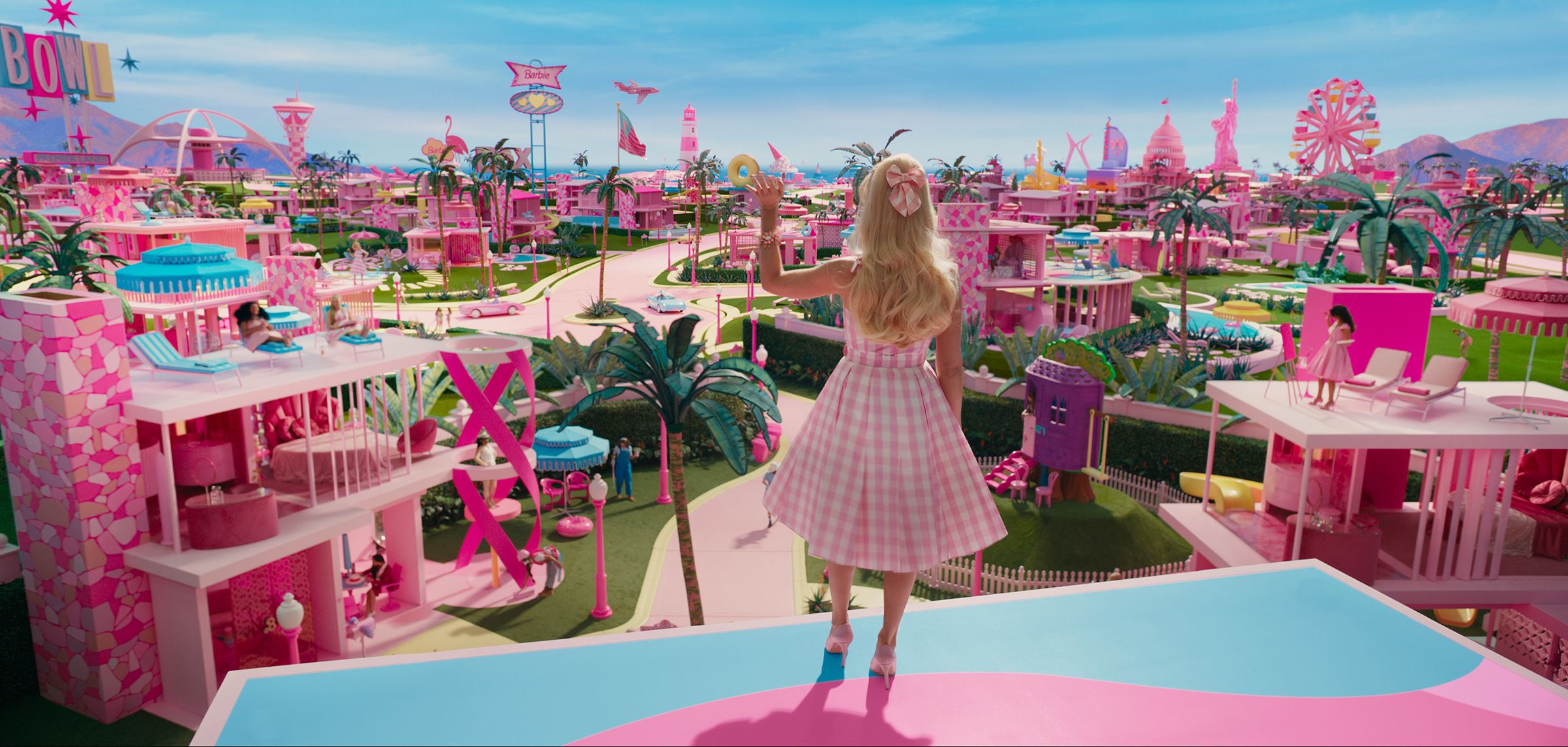 دکوراسیون خانه رویایی باربی در فیلم پر سر و صدای Barbie 2023