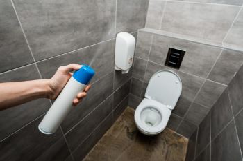 روش‌های سریع از بین بردن بوی بد سرویس بهداشتی در خانه