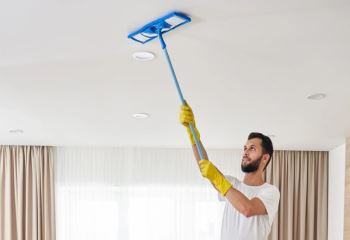 بهترین روش برای تمیز کردن سقف کشسان چیست؟